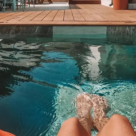 Jolie Bali-style *